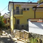 דירה къщата с чешмата וליקו טורנובו