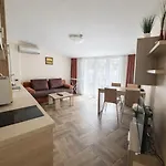 къщата с чешмата