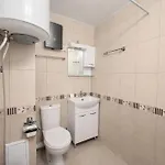 דירה къщата с чешмата *