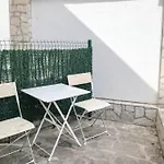 къщата с чешмата דירה