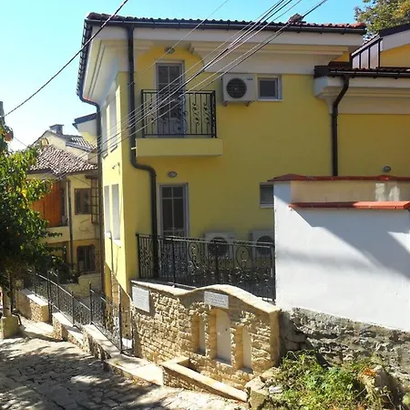 Апартамент къщата с чешмата Велико Търново